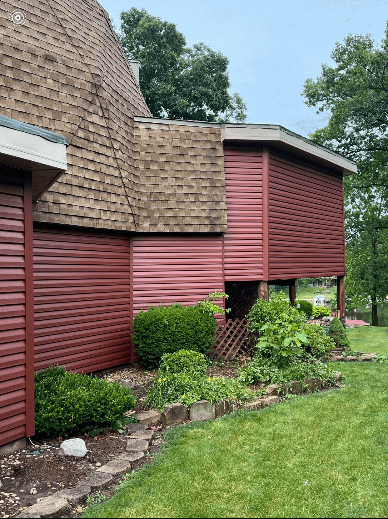 Alside Charter Oak Dutch Lap Vinyl Siding in Fired Brick - Crown Point IN