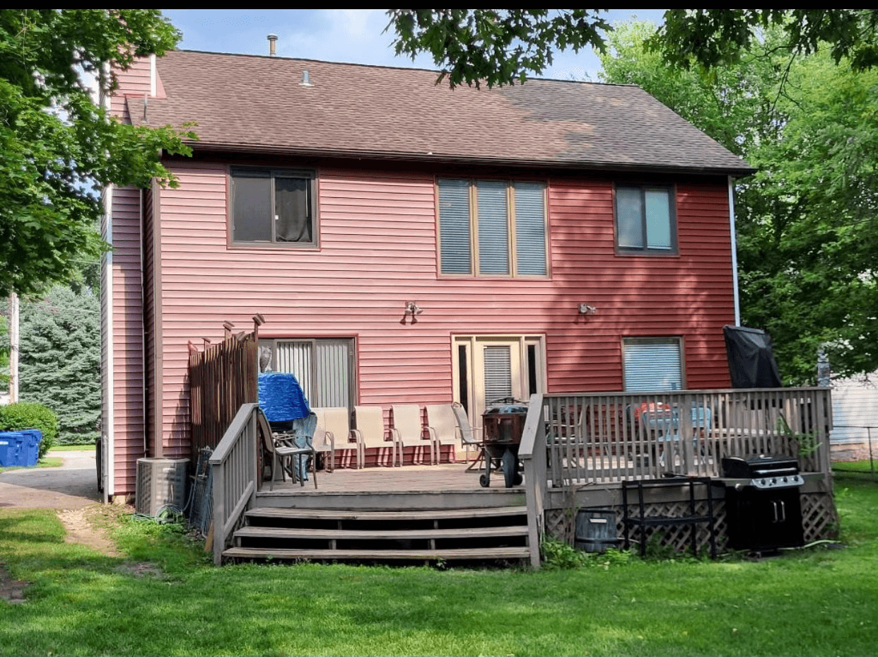 Charter Oak Vinyl Siding - Fired Brick - Delkab IL